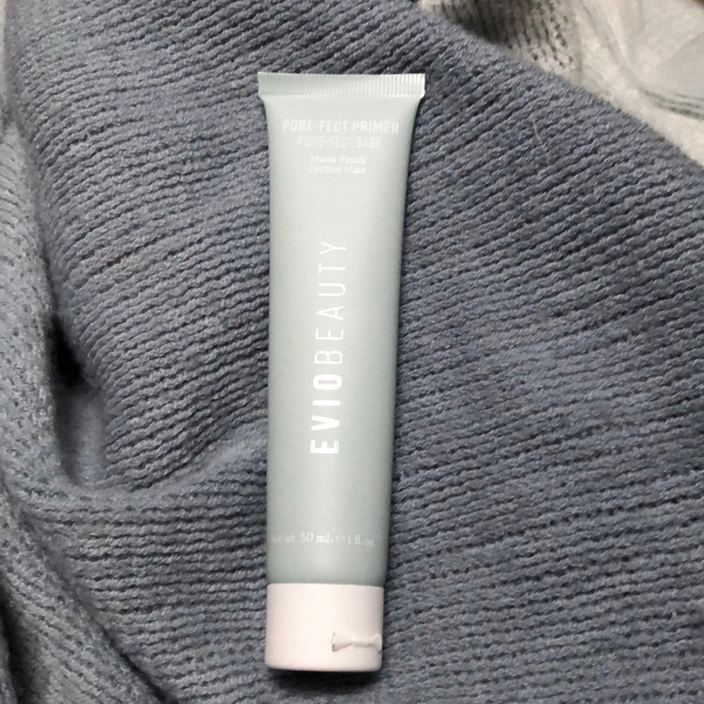 Evio Beauty Pore-Perfect Primer